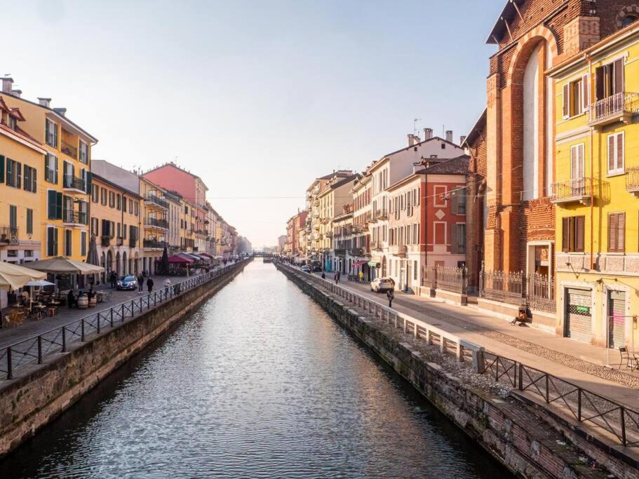 Romantic Flat On Navigli River By Easylife Milan Exterior photo